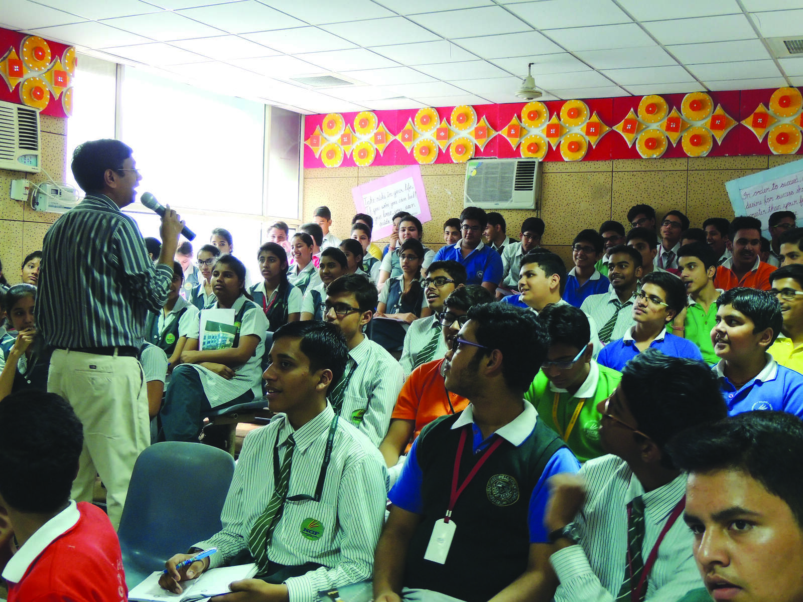 SEMINAR NGFS  SCHOOL